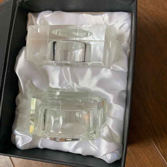 Orrefors Crystal Totem SerenityCandle Holder Pair - Picture 4 of 7